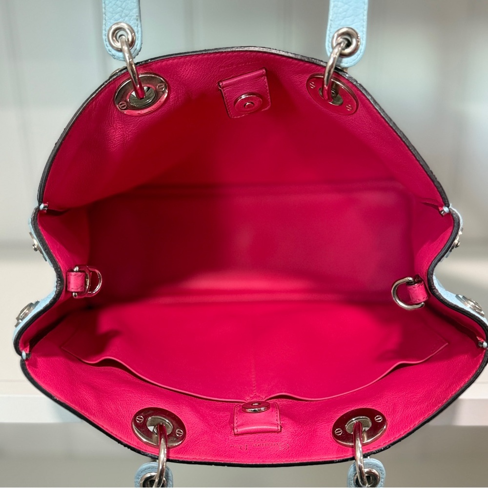 Dior Diorissimo Light Blue Exterior with Hot Pink Interior (09 MA 1113) - Picture 6 of 13